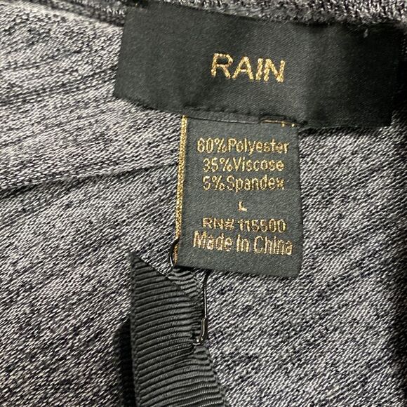 Rain Black & White Knot Front Faux Fur Sleeve Top Size Large NWT - Picture 5 of 6